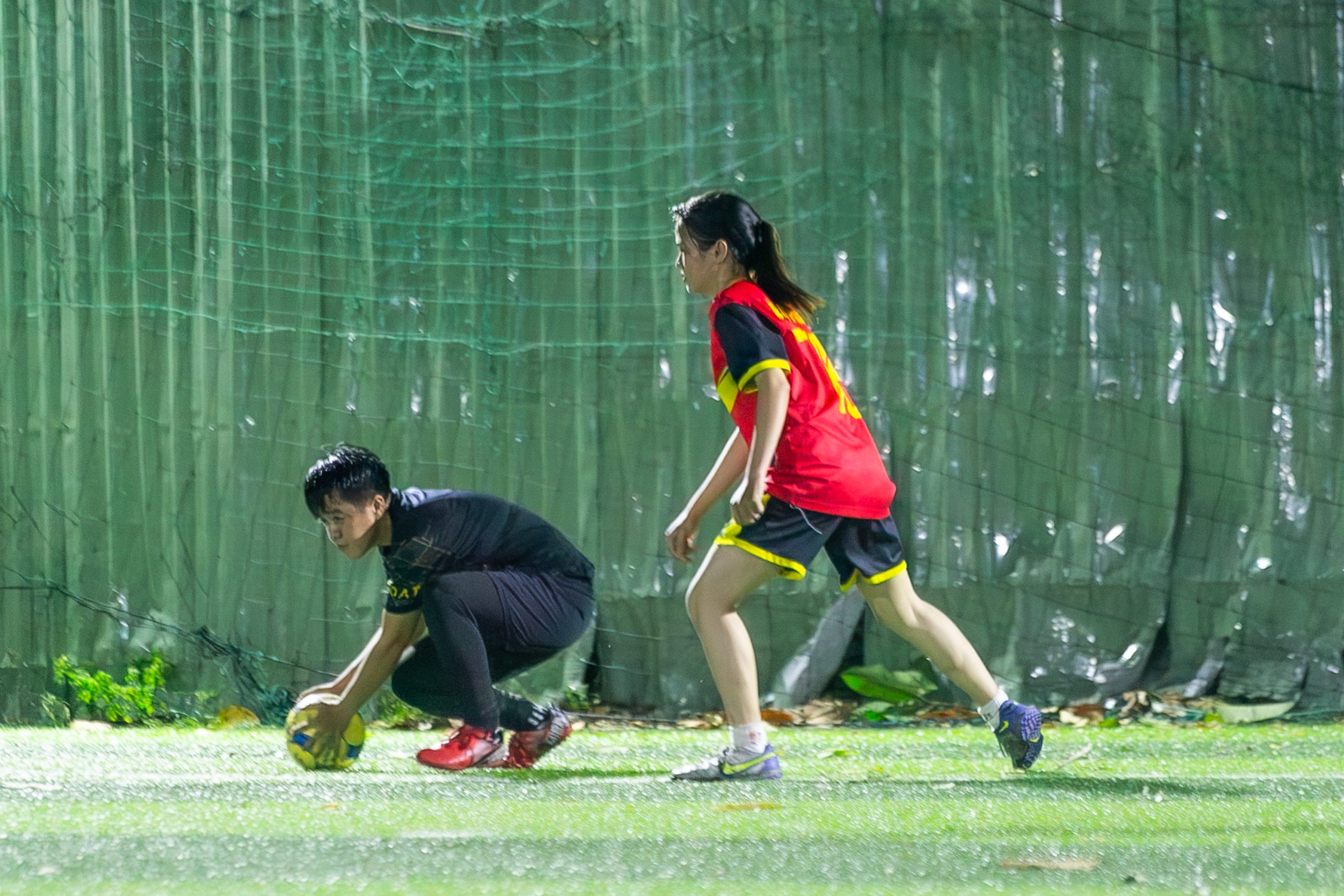 Bóng đá nữ pffc giao hữu eighteen plus